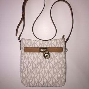 MICHAEL KORS SIGNATURE CROSSBODY